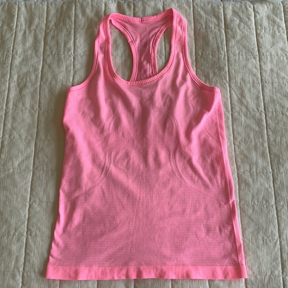 Lululemon tank
